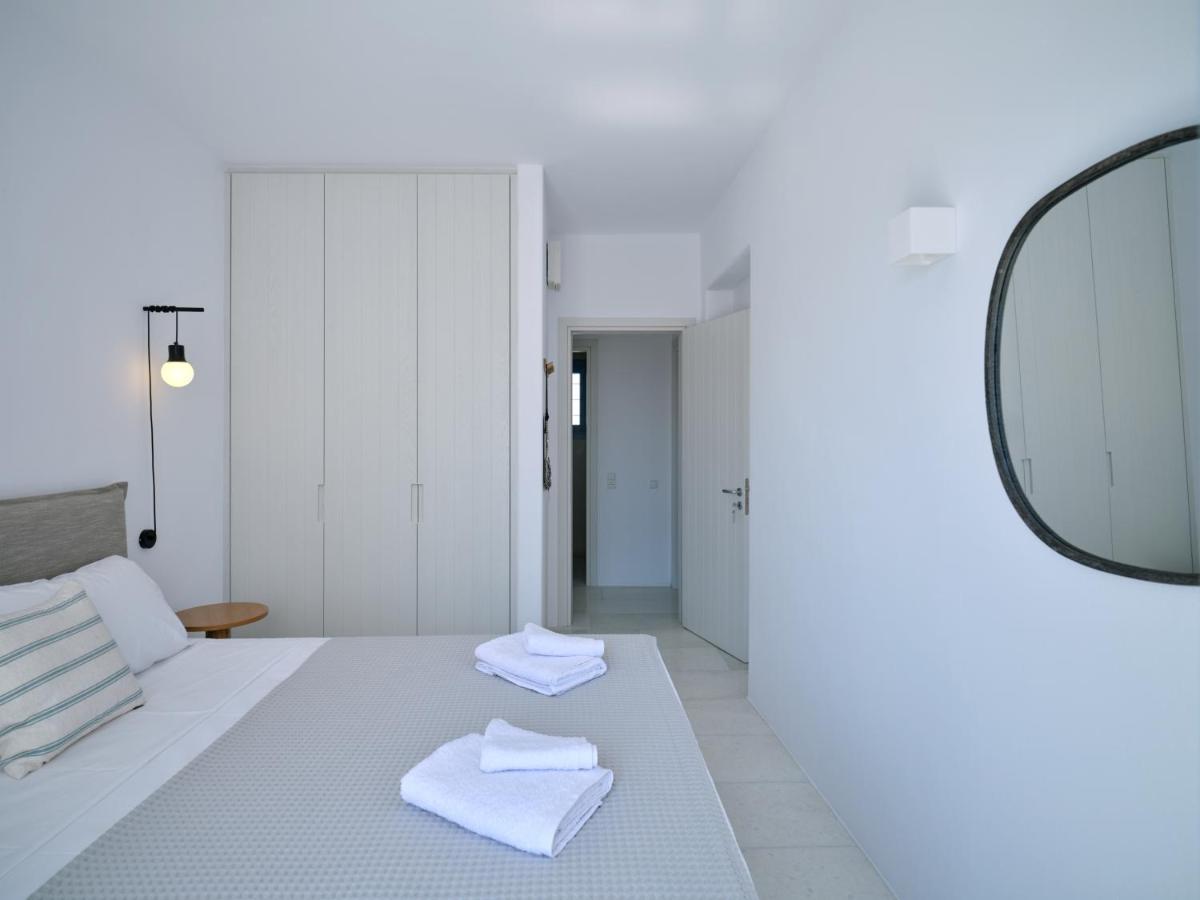 Etherio Apartment II Piso Livadi Eksteriør bilde